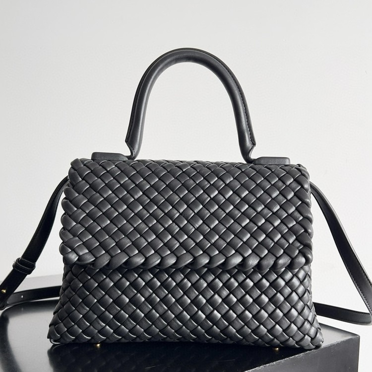 보테가 베네타 패티 탑 핸들 백 블랙